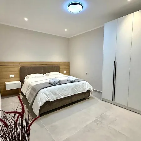 Boulevard Suites-lushnje * Lushnjë