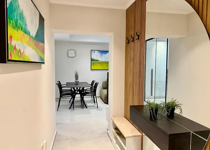 Boulevard Suites-lushnje