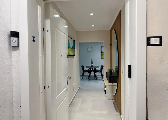 Boulevard Suites-lushnje